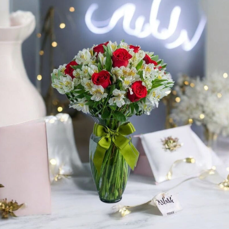 Arreglo Dulce Amor – 10 Rosas con Astromelia
