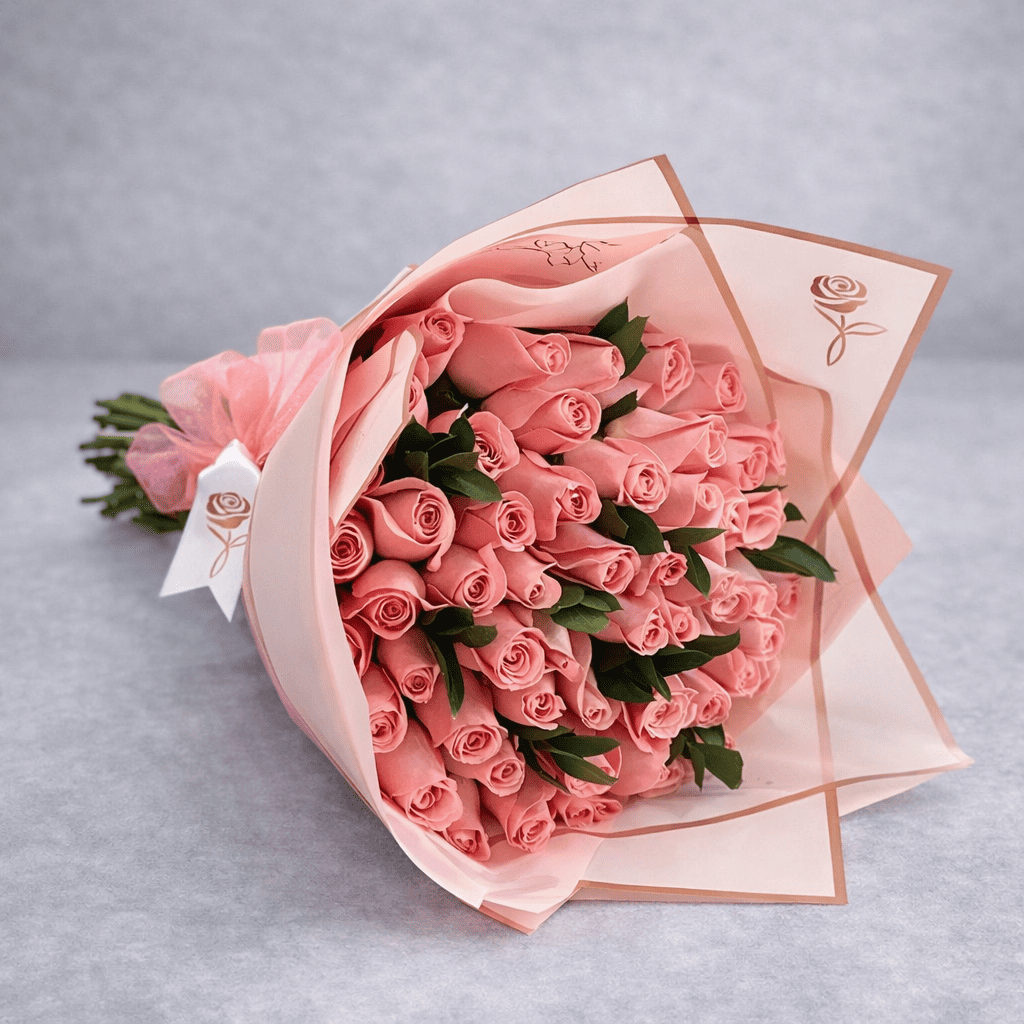 Ramo de 50 Rosas Rosas Hermosas – Amor en su Máxima Expresión